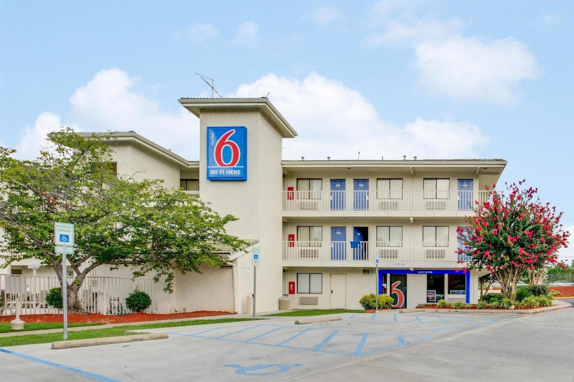 Motel 6-Columbia, Sc - West מראה חיצוני תמונה