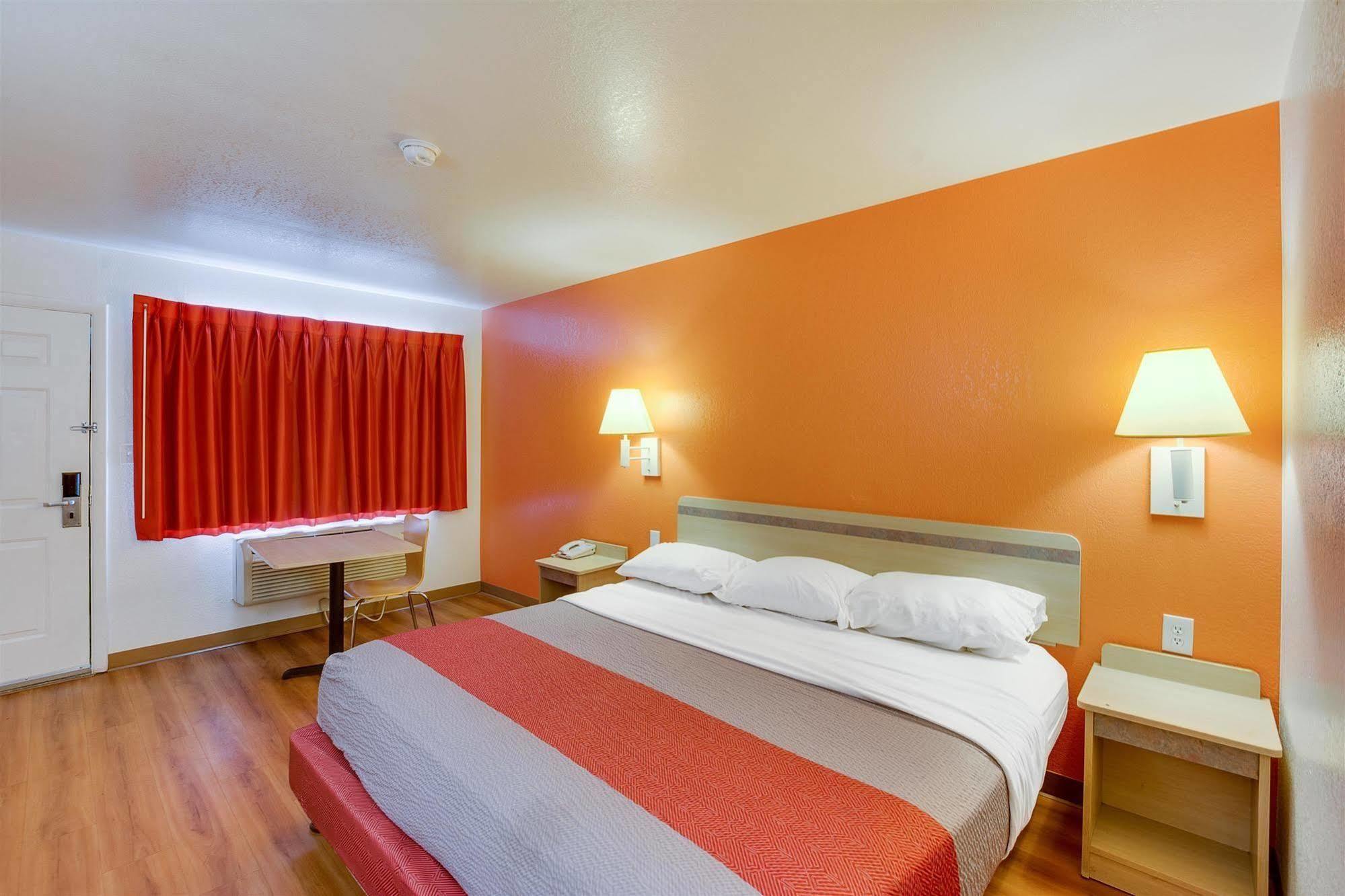 Motel 6-Columbia, Sc - West מראה חיצוני תמונה